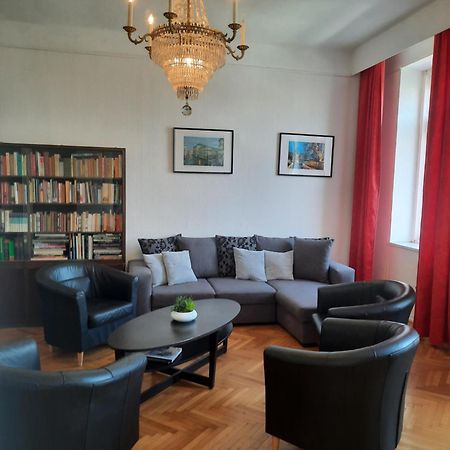Family Apartment With Two Bathrooms Near To City Center 维也纳 外观 照片