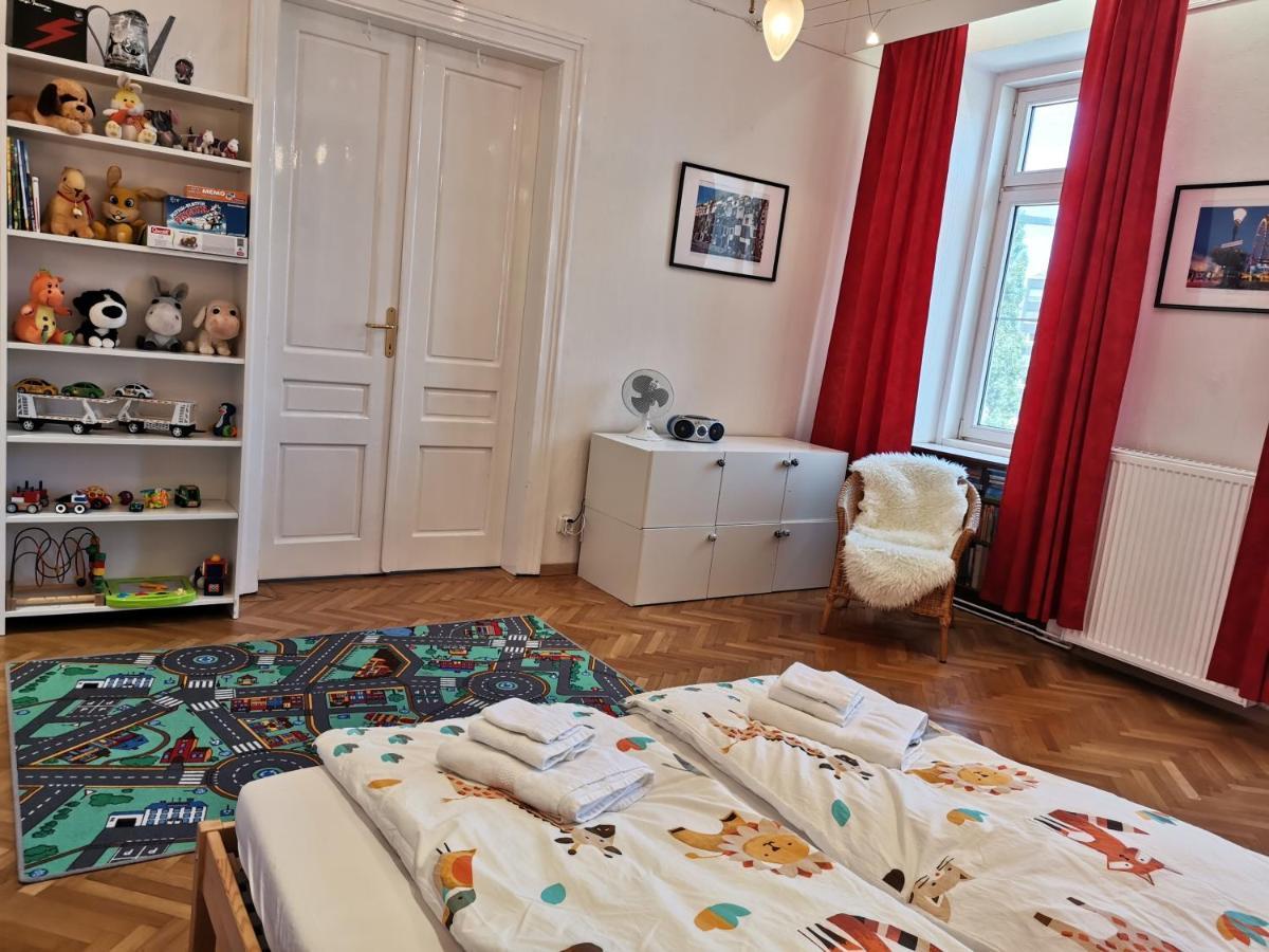 Family Apartment With Two Bathrooms Near To City Center 维也纳 外观 照片
